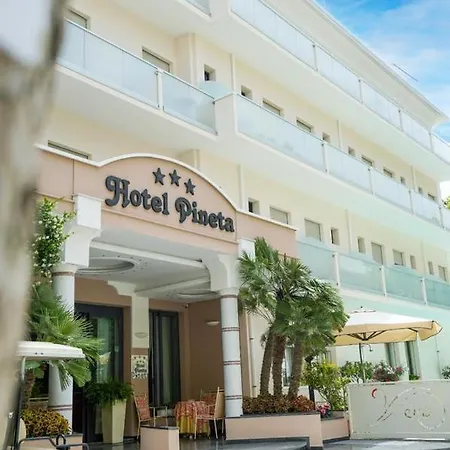 Pineta 3*