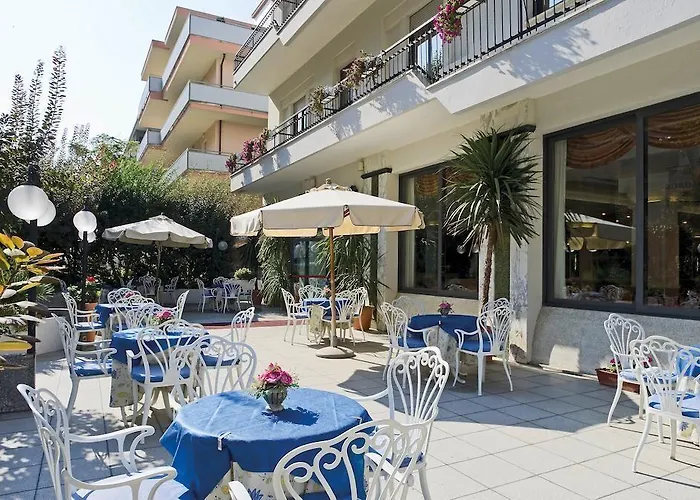 Pineta Hotel 3*
